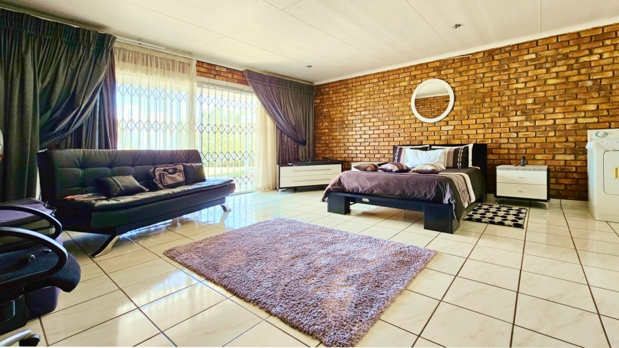 3 Bedroom Property for Sale in Oranjeville Free State